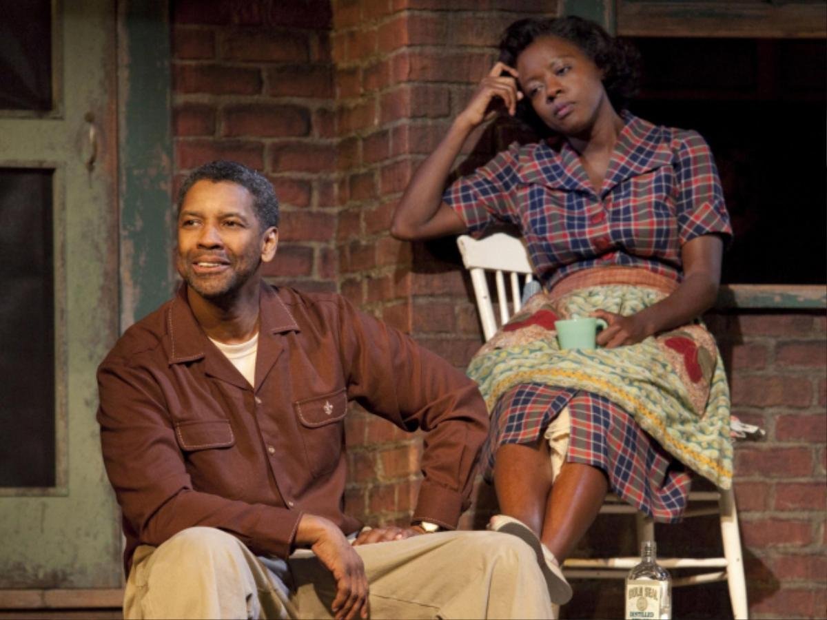 Pictured: Denzel Washington (Troy Maxson) & Viola Davis (Rose)