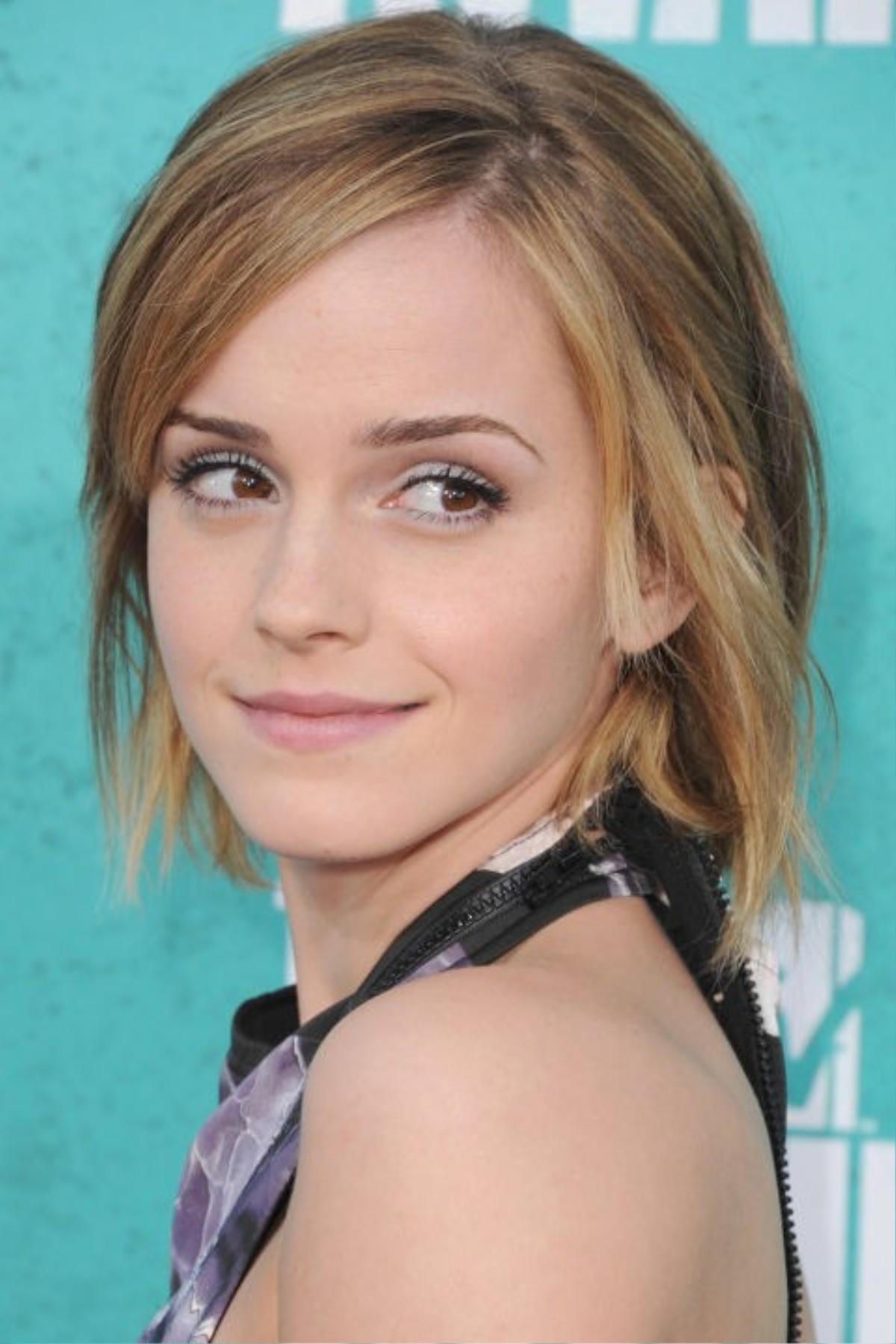 hbz-emma-watson-hair-2012-gettyimages-145697446