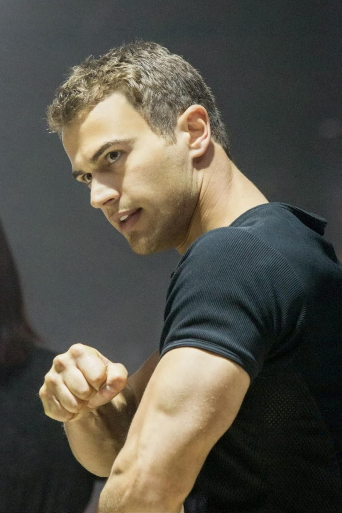 theo-james-1581495454