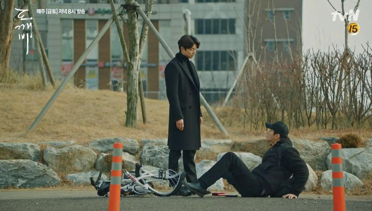 'Goblin' tập 8: Yêu tinh Gong Yoo bị cảnh cáo vì làm trái luật trời Ảnh 9