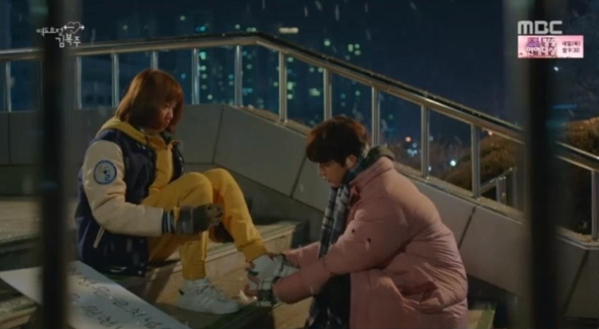 Có giận có thương, khoảnh khắc Joon Hyung lấy lòng Bok Joo còn đáng giá hơn vạn lời yêu Ảnh 9