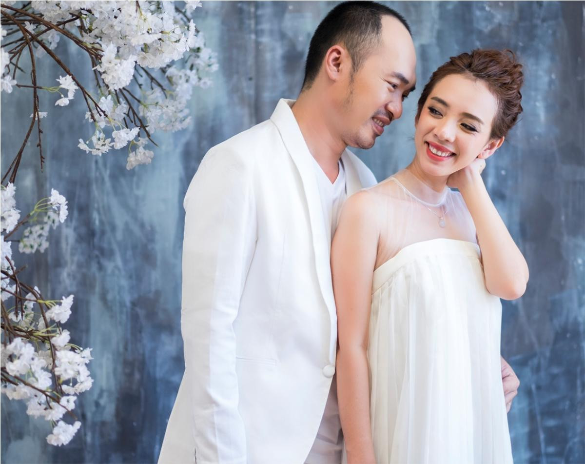 Thu Trang - Tiến Luật kỷ niệm 6 năm ngày cưới: 'Vẫn cứ yêu và say như thế!' Ảnh 3