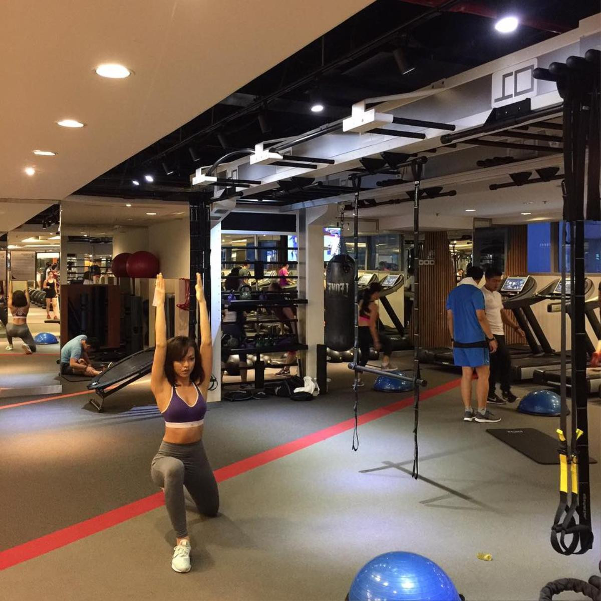 Phạm Hương, Mai Ngô xứng danh những người đẹp chăm tập gym nhất showbiz Việt Ảnh 10