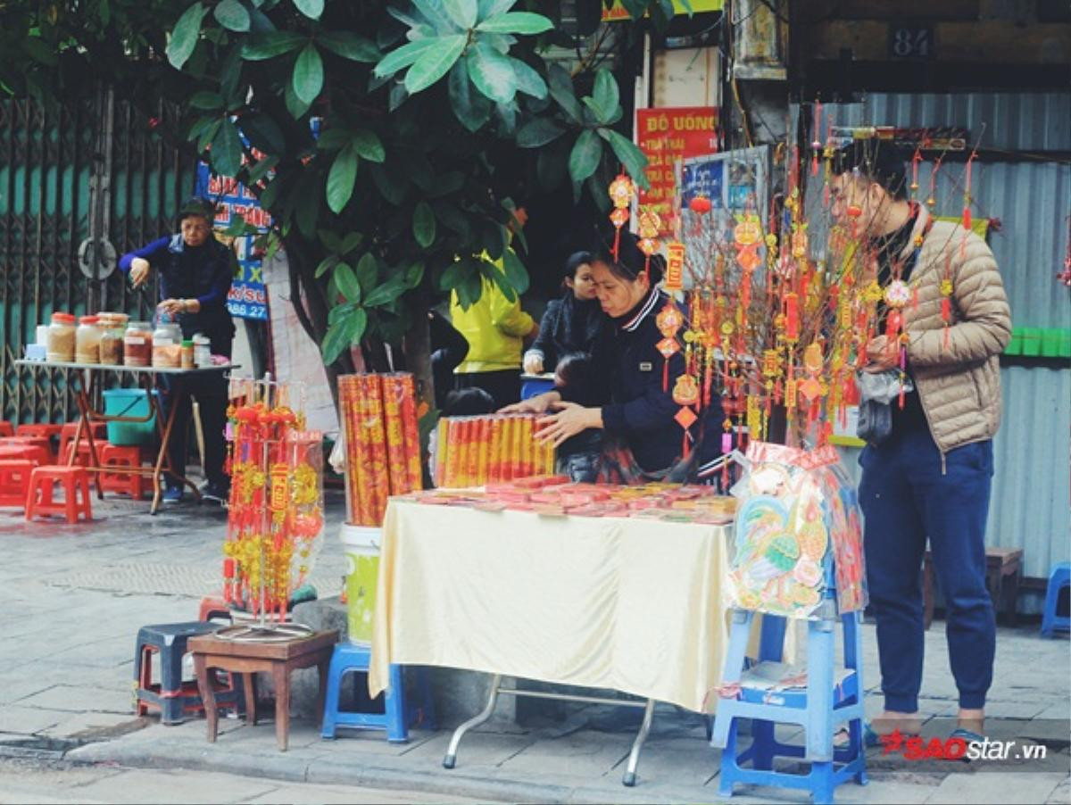 Vị Tết đã 'lạc trôi' trên khắp phố phường Hà Nội rồi Ảnh 11