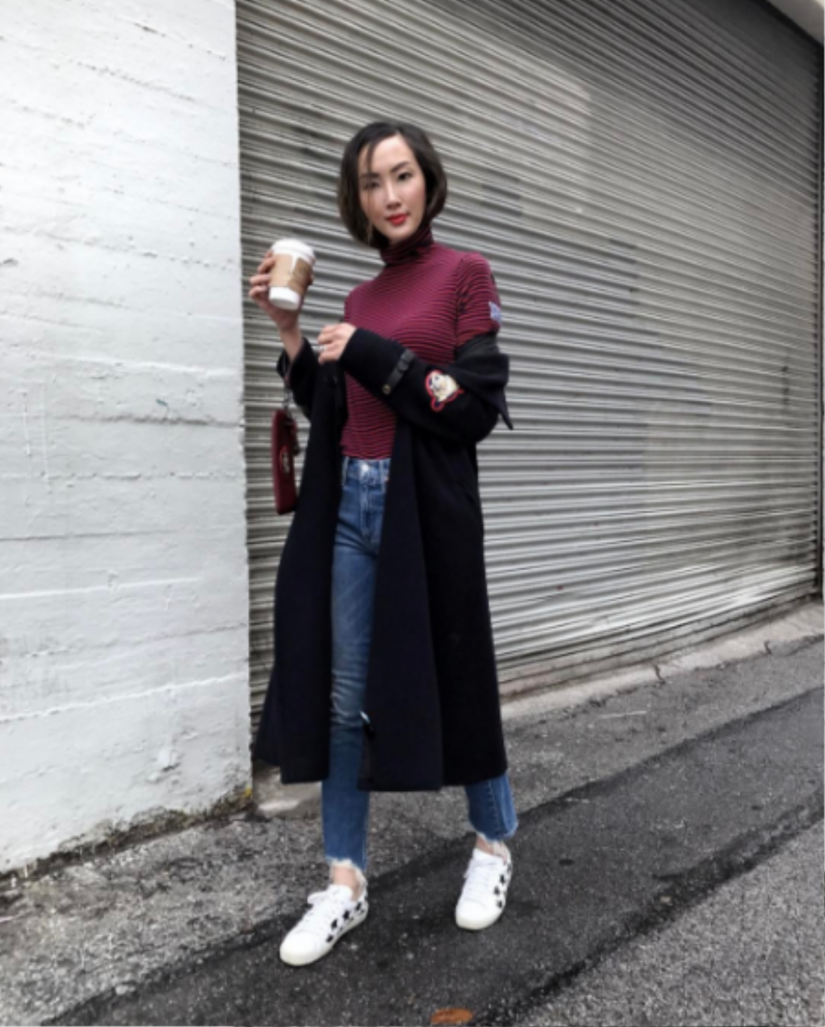 Không phải nằm mơ đâu, vật dụng này chính là phụ kiện siêu hot từ dàn fashion blogger đấy! Ảnh 4