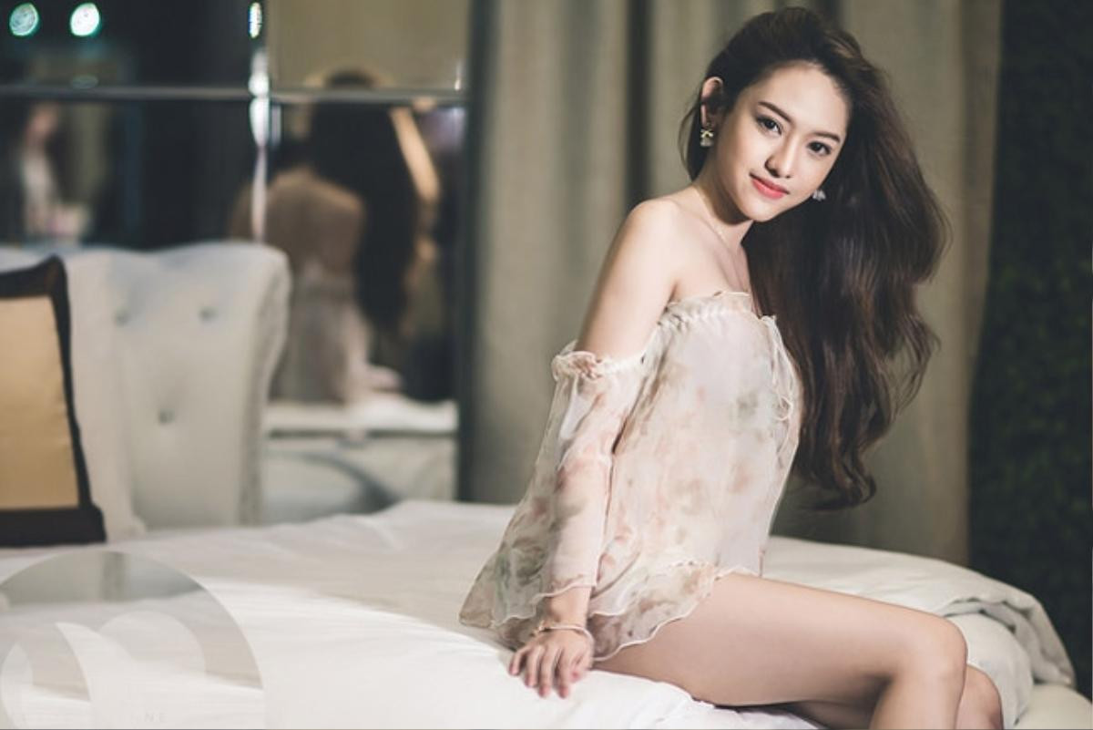 Hot girl khiến tình cũ Midu 'chao đảo' diện váy ngủ mỏng manh Ảnh 9