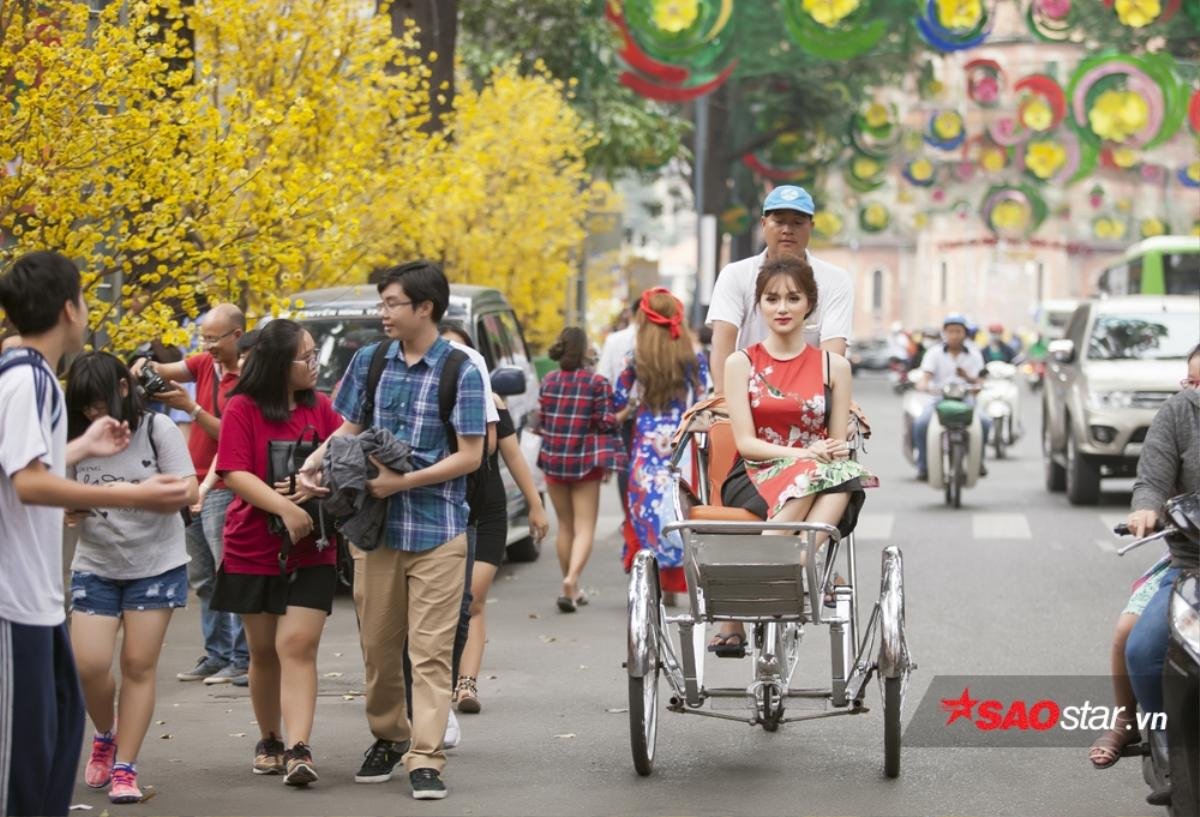 Hương Giang: 'Đi cả một năm là quá đủ, Tết phải về nhà thôi!' Ảnh 9