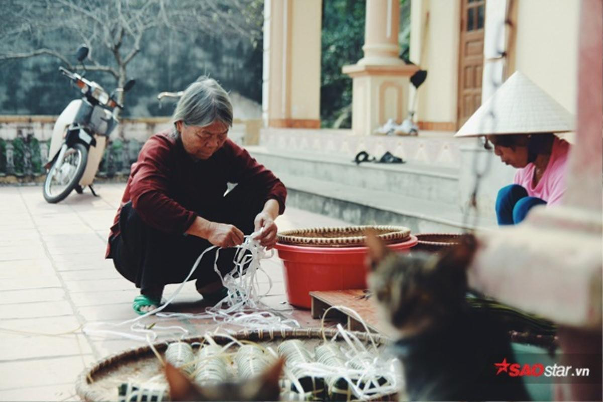 Bánh chưng lá chít - hương vị Tết truyền thống của nhiều làng quê Bắc Bộ Ảnh 1