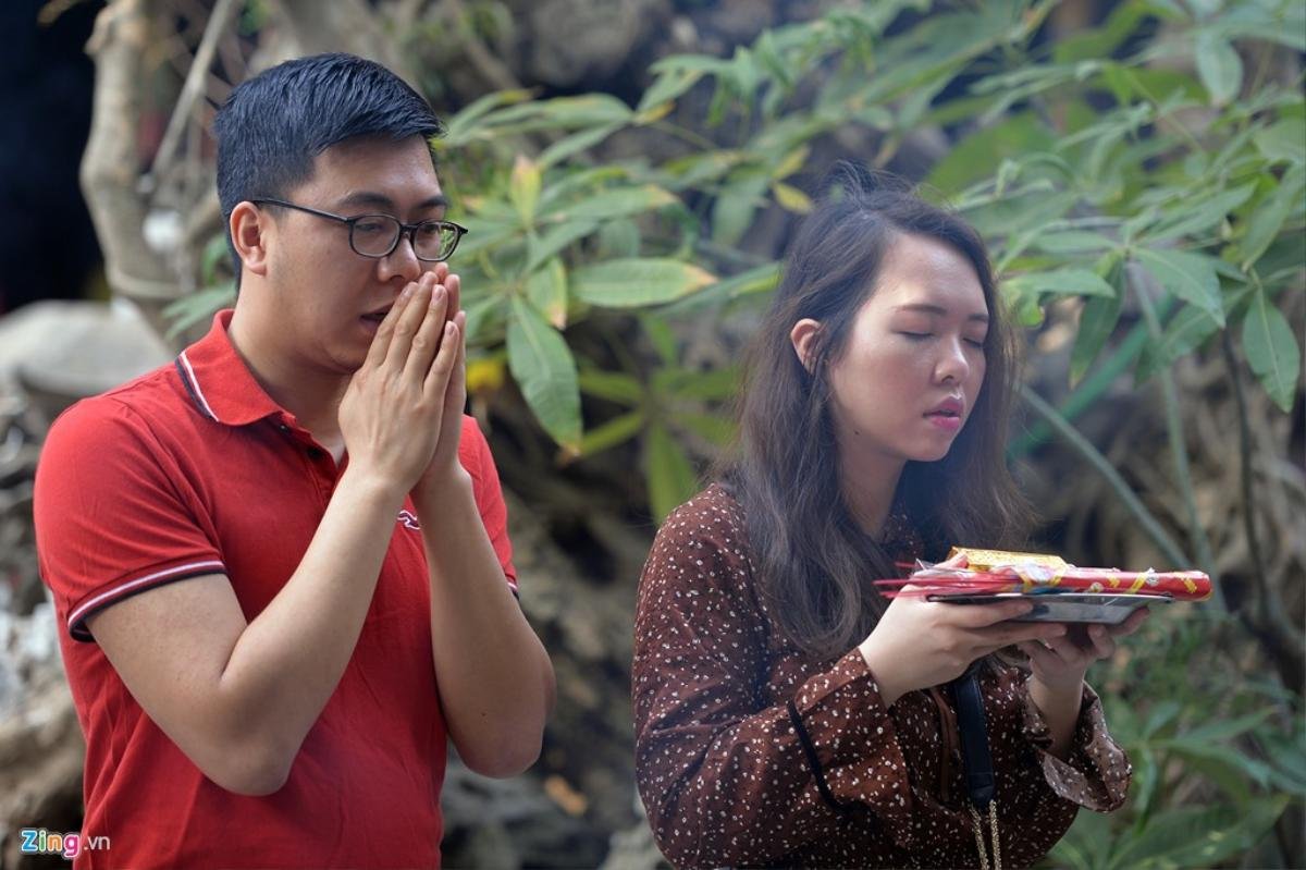 Ngôi chùa cầu duyên tấp nập khách ngày đầu năm mới Ảnh 14