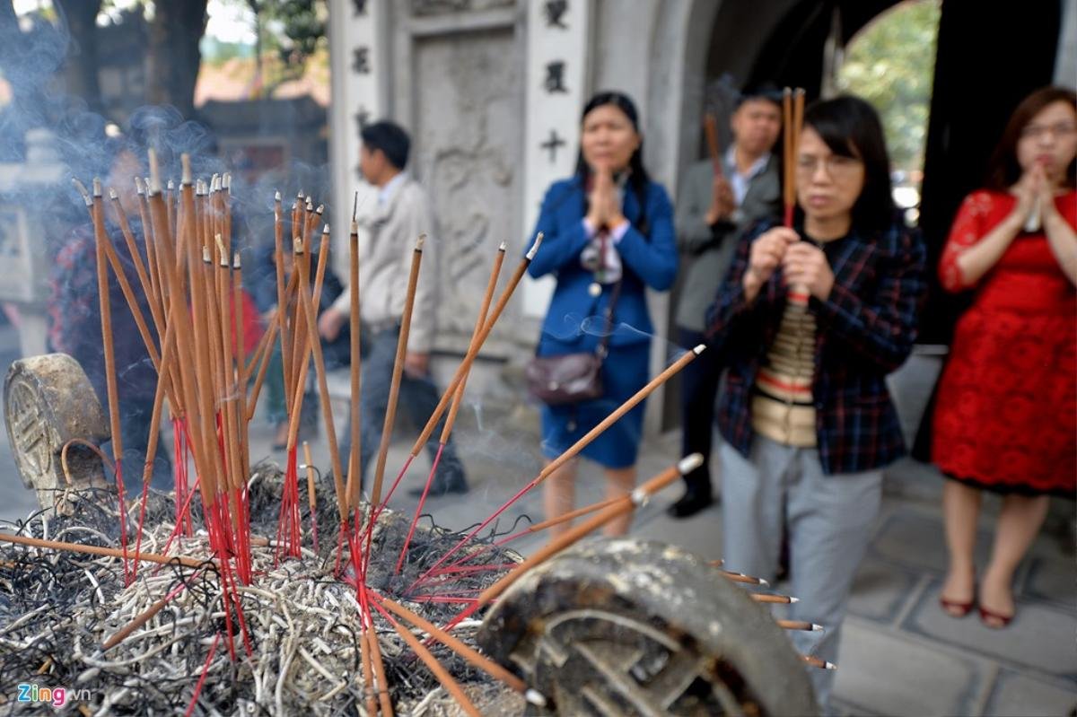 Ngôi chùa cầu duyên tấp nập khách ngày đầu năm mới Ảnh 5