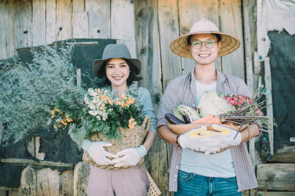 Chụp ở vườn rau thôi mà cũng được bộ ảnh cưới đẹp mê hồn đến thế này Ảnh 11