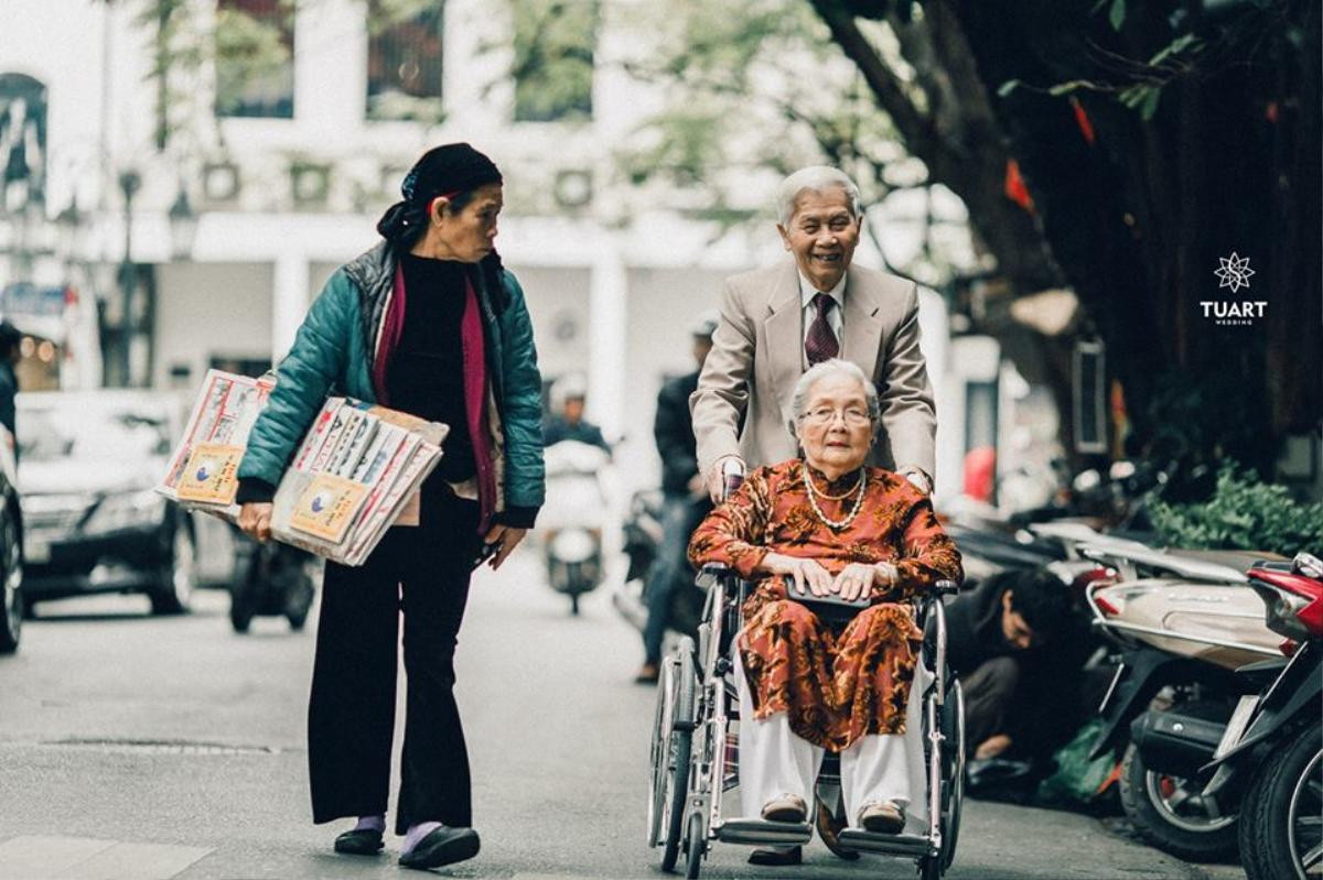 Không phải soái ca hay ngôn tình bộ ảnh này chứng minh tình yêu thời 'ông bà anh' là hoàn toàn có thật Ảnh 6