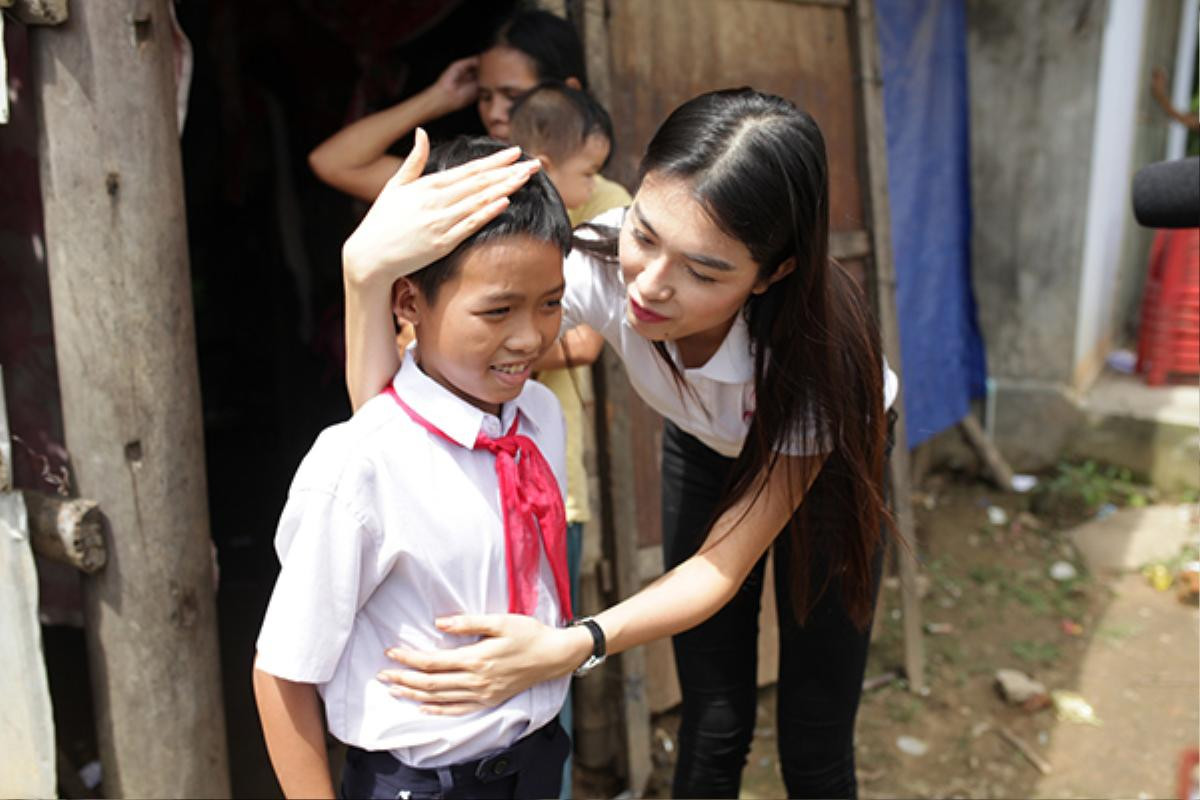 Hậu Miss Universe, Á hậu Lệ Hằng tặng 3 căn nhà tình thương cho người dân Quảng Nam Ảnh 7