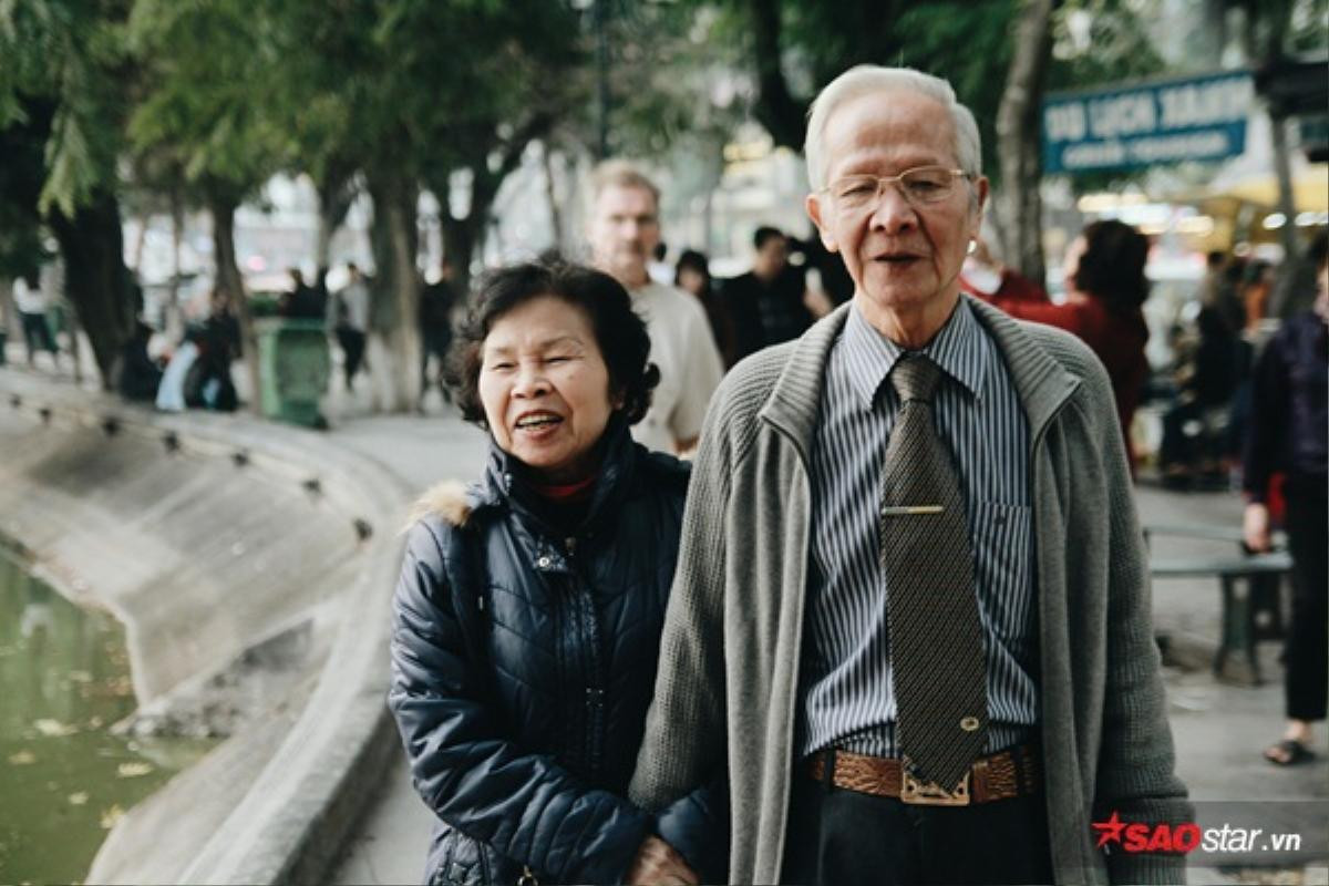 Valentine đừng chỉ quan tâm đến tuổi trẻ, tình yêu của ông bà chúng mình cũng đẹp lắm! Ảnh 1