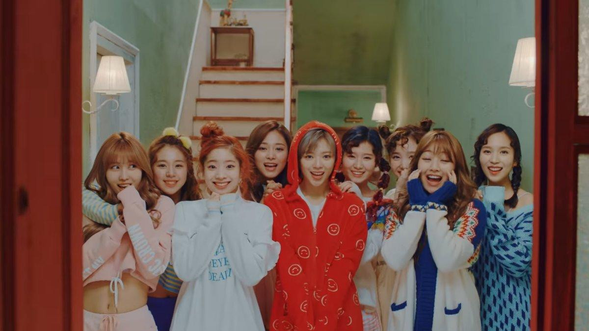 TWICE tạm all-kill với hit mới ‘Knock Knock’: Nhạc đã bớt ‘trẻ con’! Ảnh 5