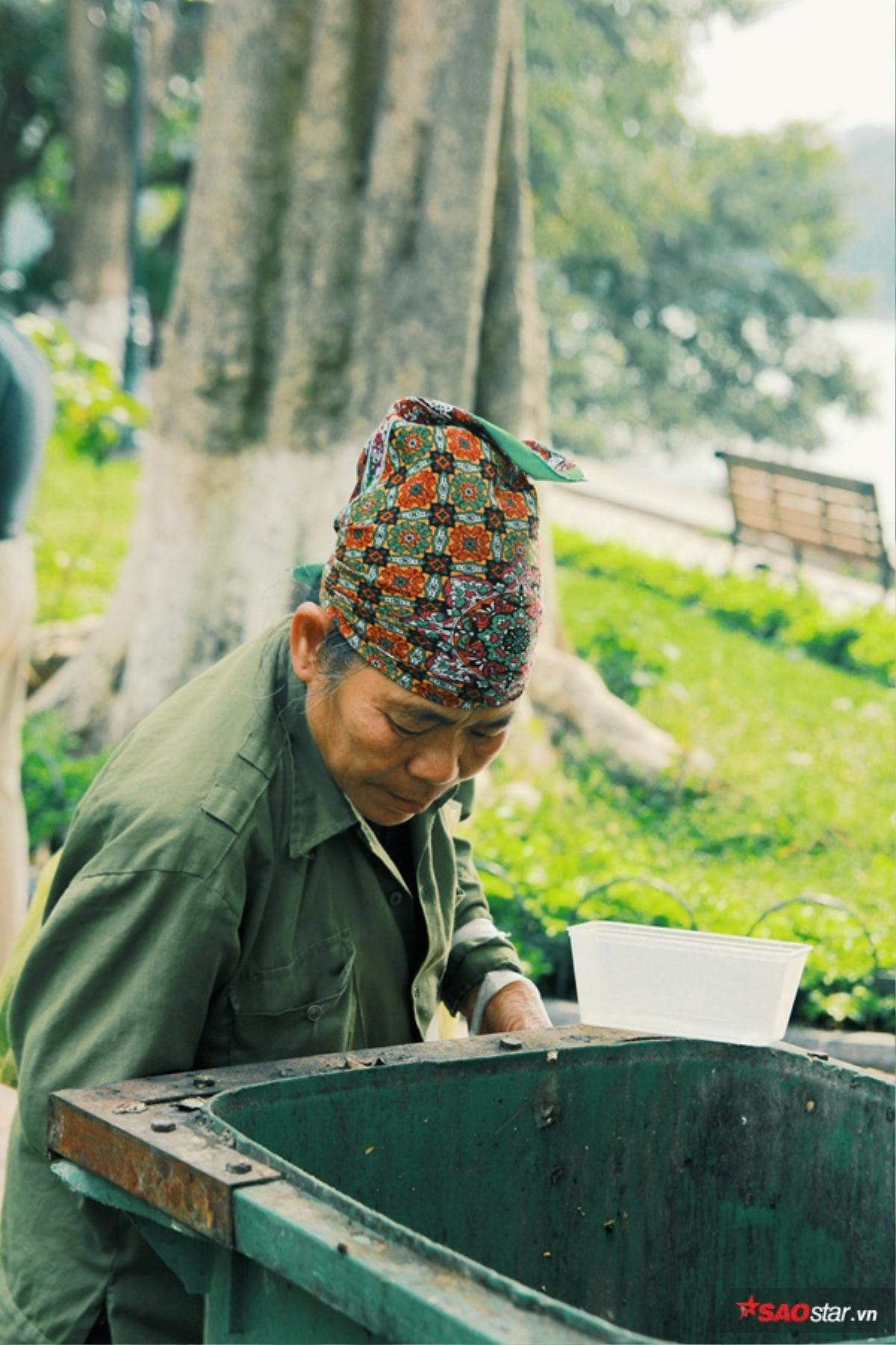 Cụ bà nhặt rác tay không bắt 'tăm tặc': 'Không ít lần tôi bị nhóm lừa đảo dọa xử đẹp' Ảnh 9