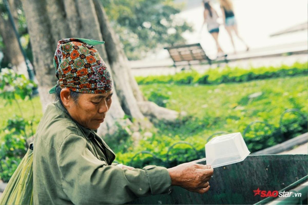 Cụ bà nhặt rác tay không bắt 'tăm tặc': 'Không ít lần tôi bị nhóm lừa đảo dọa xử đẹp' Ảnh 8