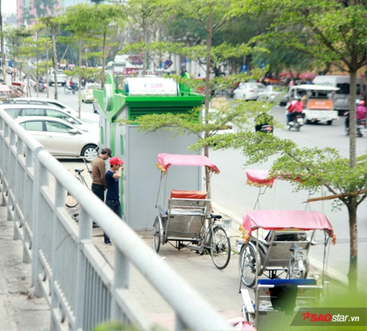 Nhà vệ sinh công cộng xây xong khóa cửa, người dân 'phóng uế' ngay bên cạnh Ảnh 7