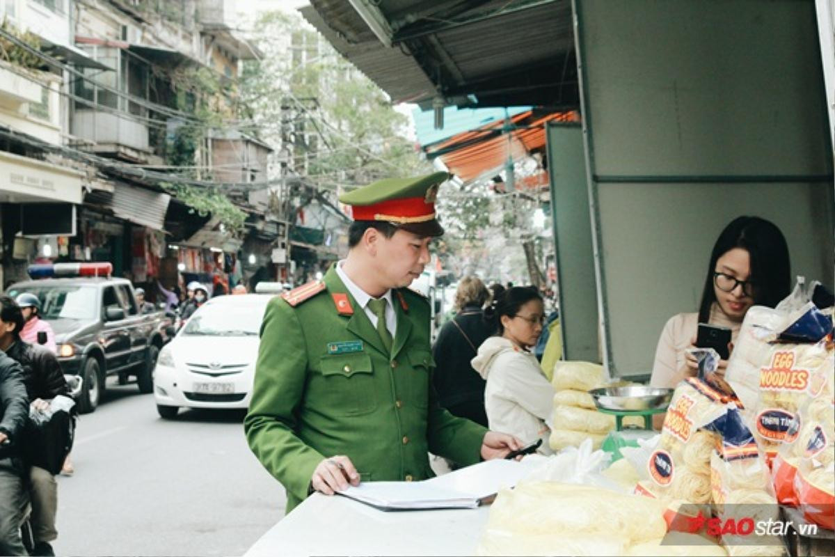 Sau Sài Gòn, tới Hà Nội xử lý mạnh tay các hộ kinh doanh lấn chiếm vỉa hè Ảnh 1