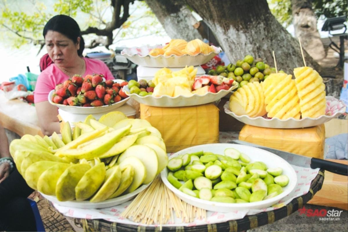 Hà Nội có những hàng trái cây đẹp 'hút hồn' như thế này Ảnh 7