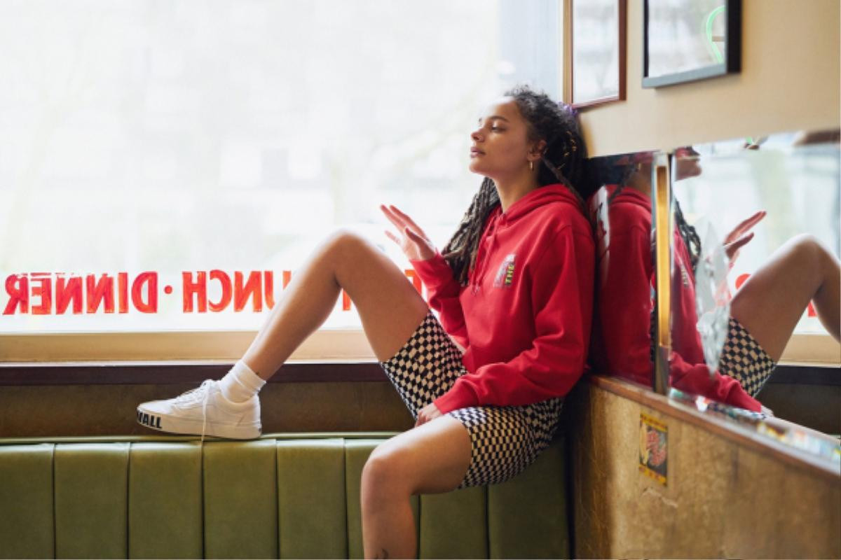 Không chịu nằm ngoài cuộc chơi 'collabs', Vans kết hợp cùng Urban Outfitters trong BST mới! Ảnh 19