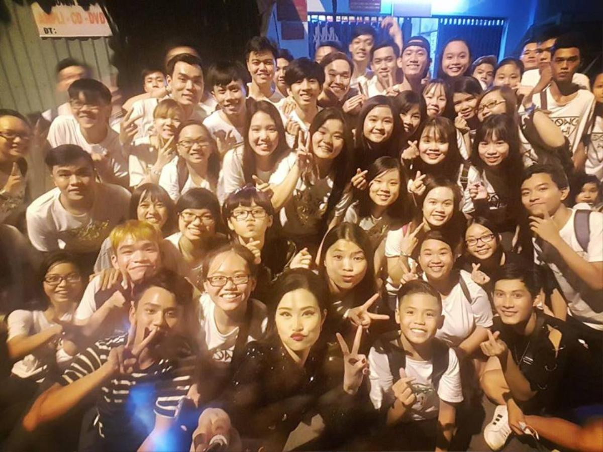 Showbiz Việt hiếm có ai 'dụ dỗ' fan giỏi như Đông Nhi Ảnh 7