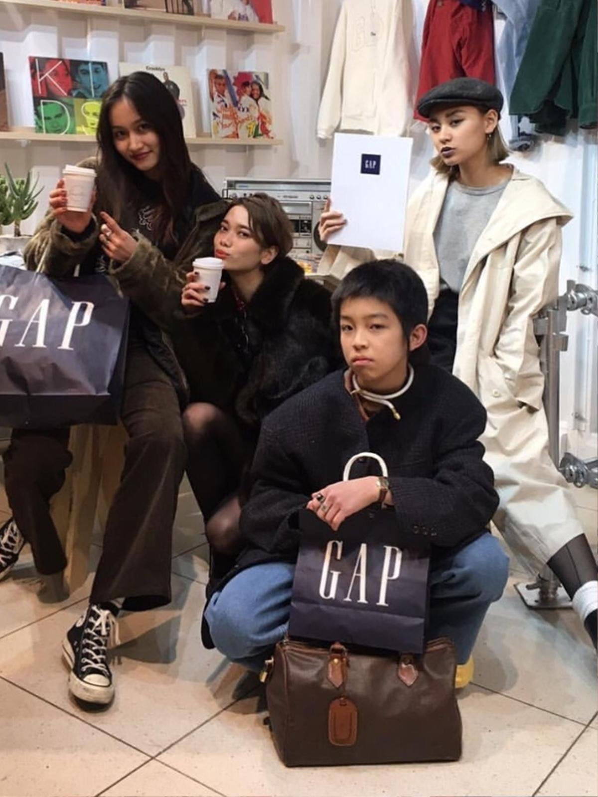 Gọi cậu bé này là 'coolest kid' của Tokyo còn chưa thỏa, 'fashion icon' mới xứng tầm! Ảnh 4