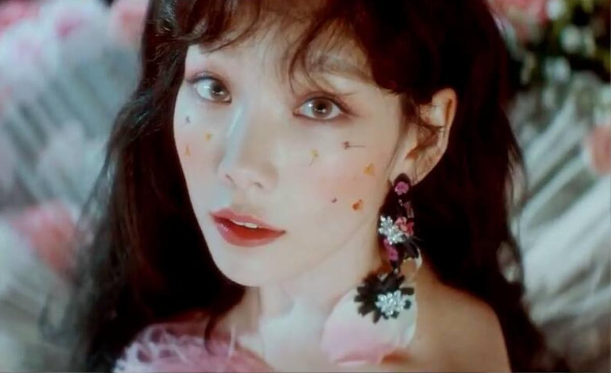 Fan thức trắng đêm vì nhầm lẫn giờ phát hành MV của Taeyeon (SNSD) Ảnh 5