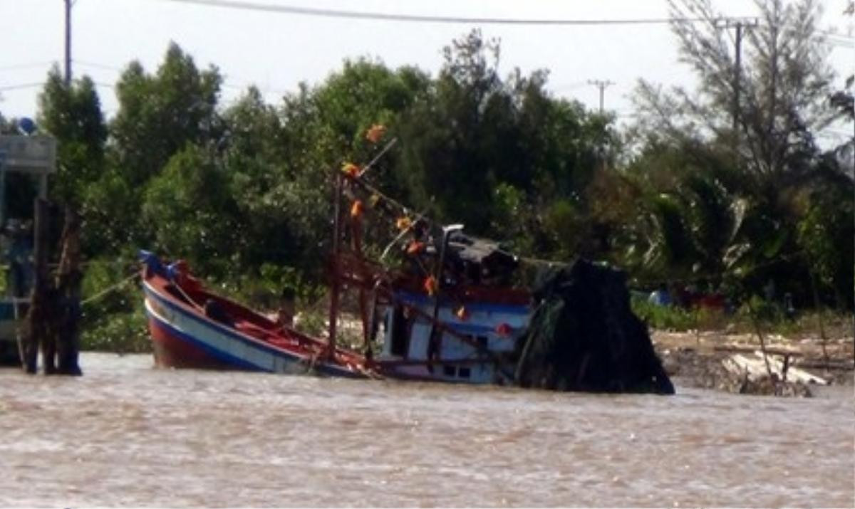 Nạn nhân kể lại giây phút hãi hùng tàu lật làm 2 người chết Ảnh 1