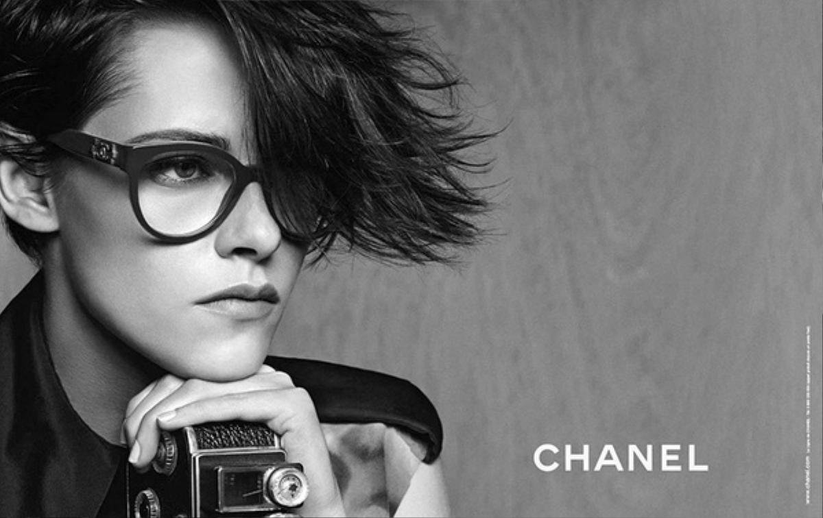 Nín thở trước đoạn phim kỉ niệm Coco Chanel, Kristen Stewart đẹp hoang dại nhảy múa điên cuồng Ảnh 1