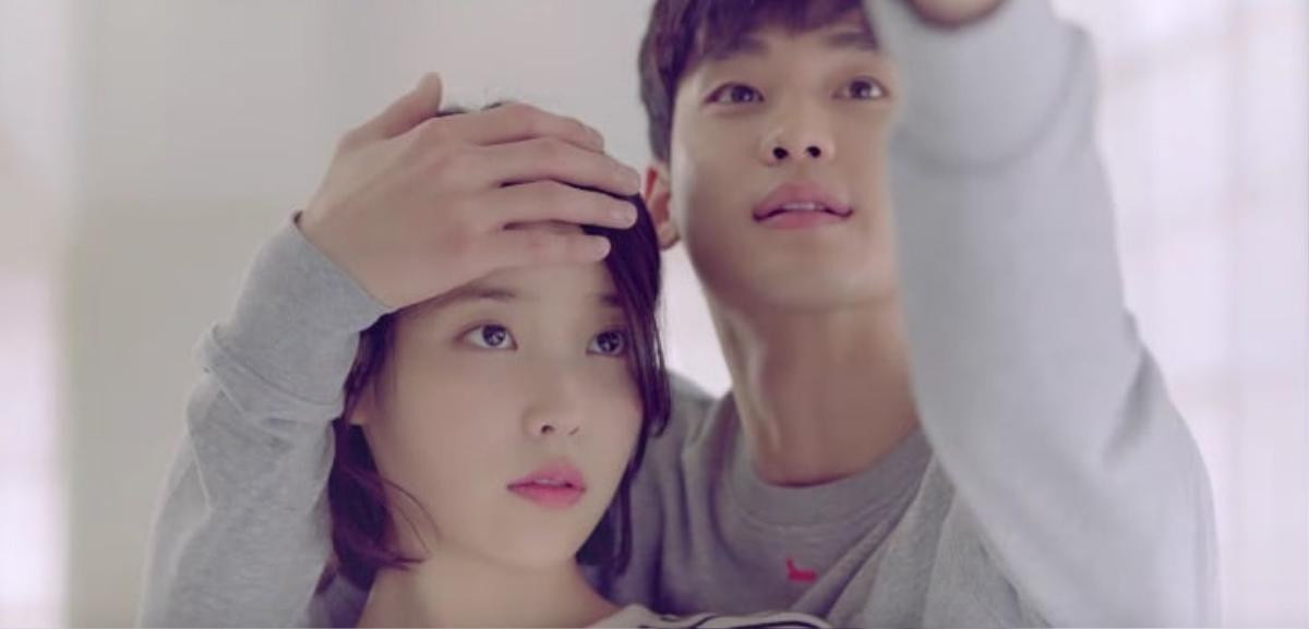 Hết song ca với G-Dragon, IU lại chuẩn bị tung MV đóng cùng Kim Soo Hyun! Ảnh 1