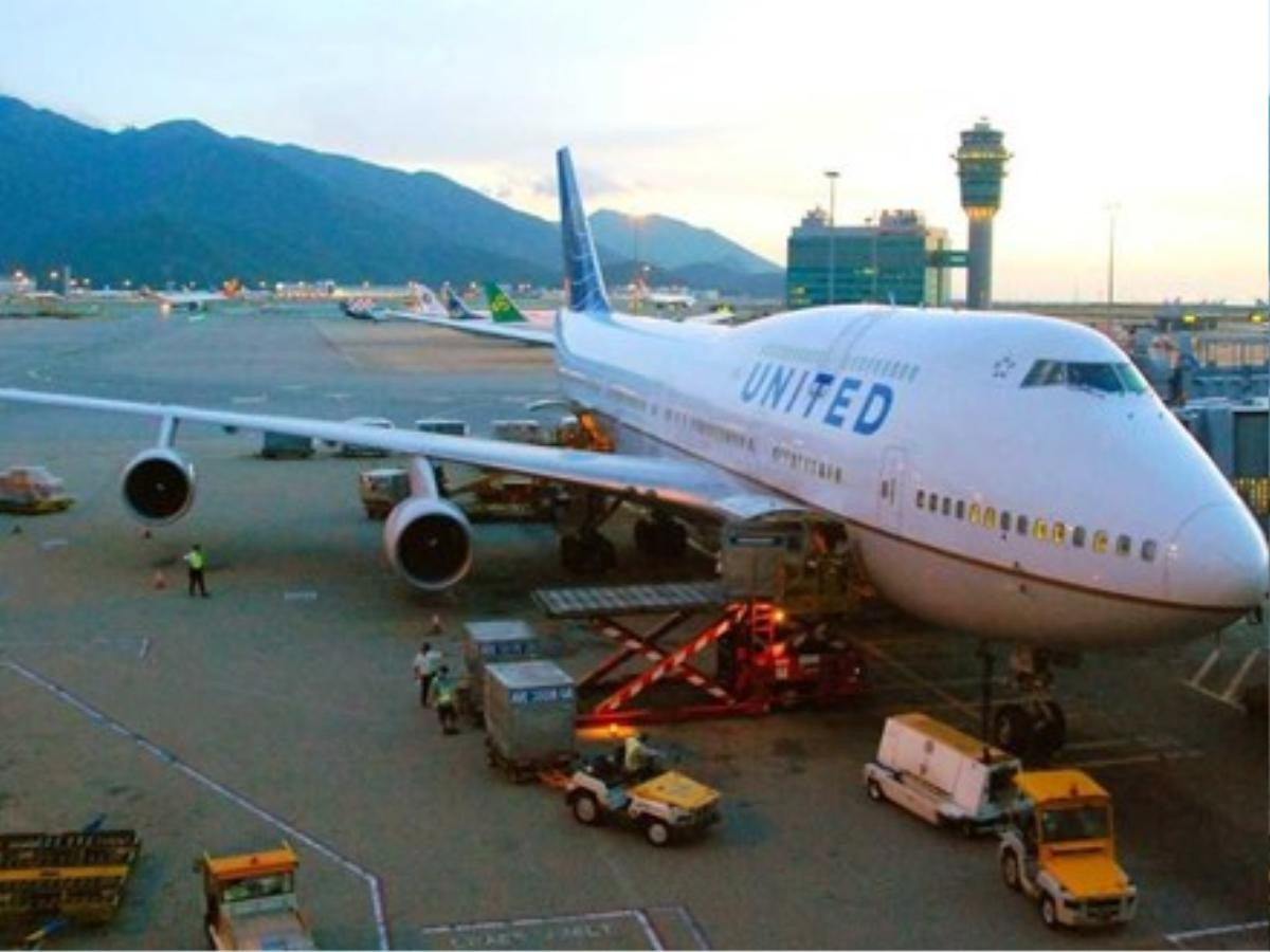 12.500 phi công United Airlines gửi thư trần tình vụ bác sĩ Dao Ảnh 1