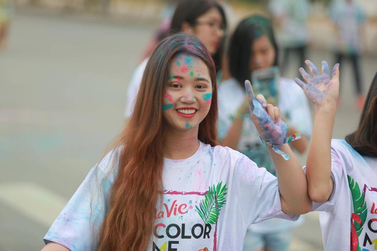 Lễ hội màu sắc Color Me Run 2017 rộn ràng trở lại Ảnh 1