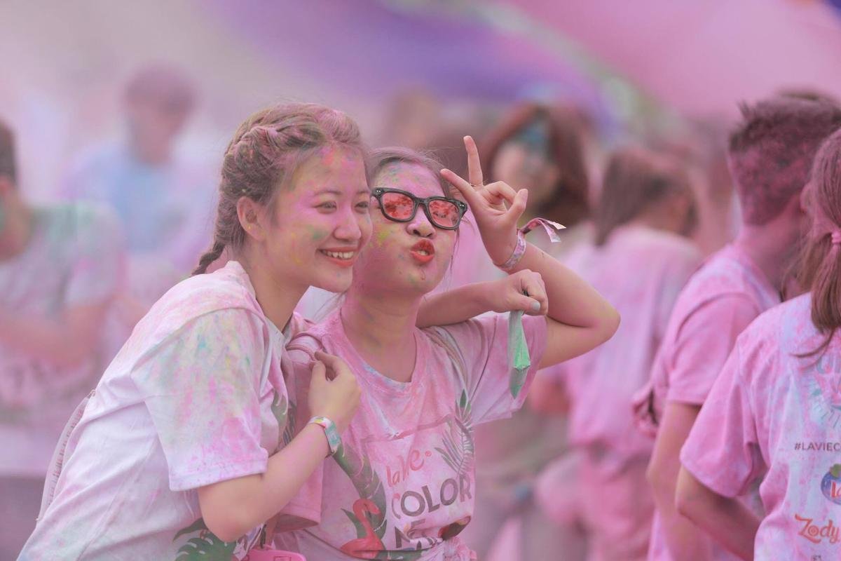 Lễ hội màu sắc Color Me Run 2017 rộn ràng trở lại Ảnh 5