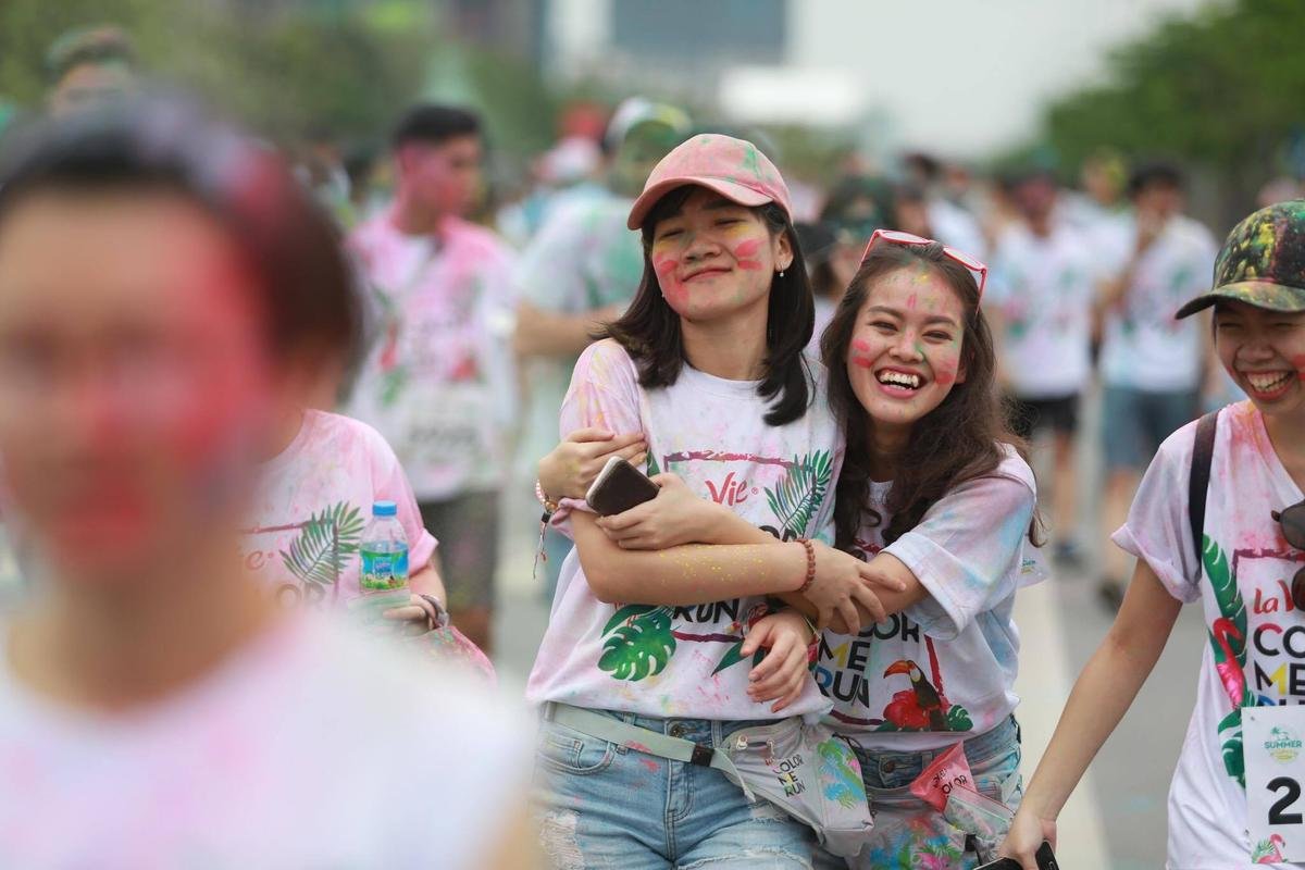 Lễ hội màu sắc Color Me Run 2017 rộn ràng trở lại Ảnh 6