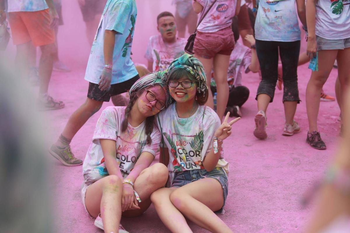 Lễ hội màu sắc Color Me Run 2017 rộn ràng trở lại Ảnh 8