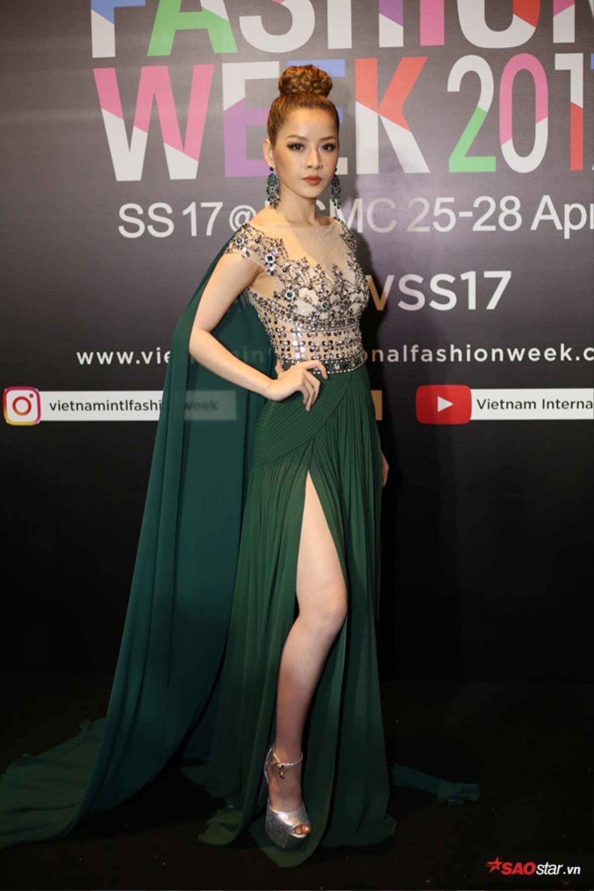 #day3: Hội ngộ đông đủ, các 'chiến binh' The Face chiếm thế thượng phong tại thảm đỏ VIFW 2017 Ảnh 11