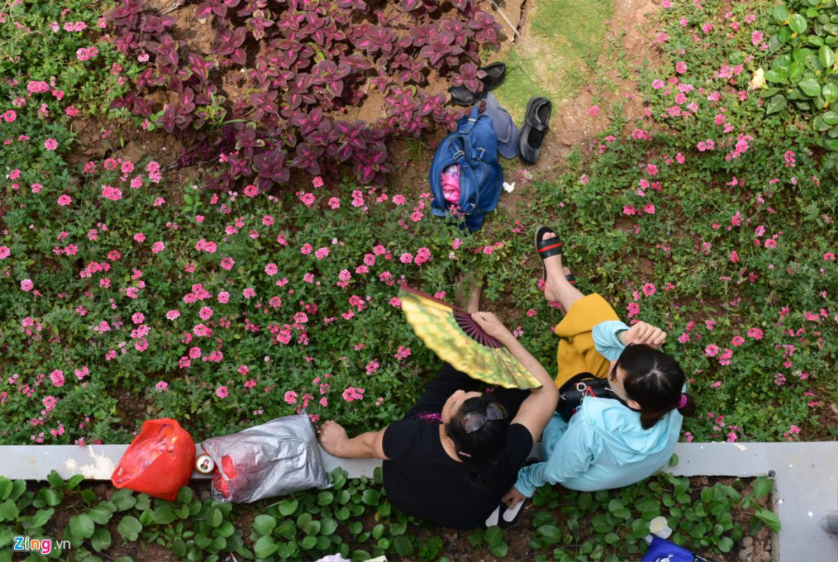 Biển nhân tạo lớn nhất Việt Nam gây thất vọng ngày nghỉ lễ Ảnh 14