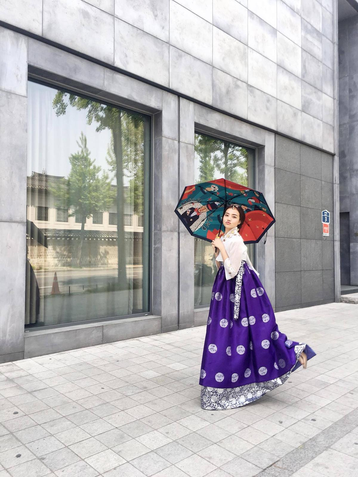 Hoa hậu Kiều Ngân tung bộ ảnh diện Hanbok mặc tin đồn sắp kết hôn Ảnh 8