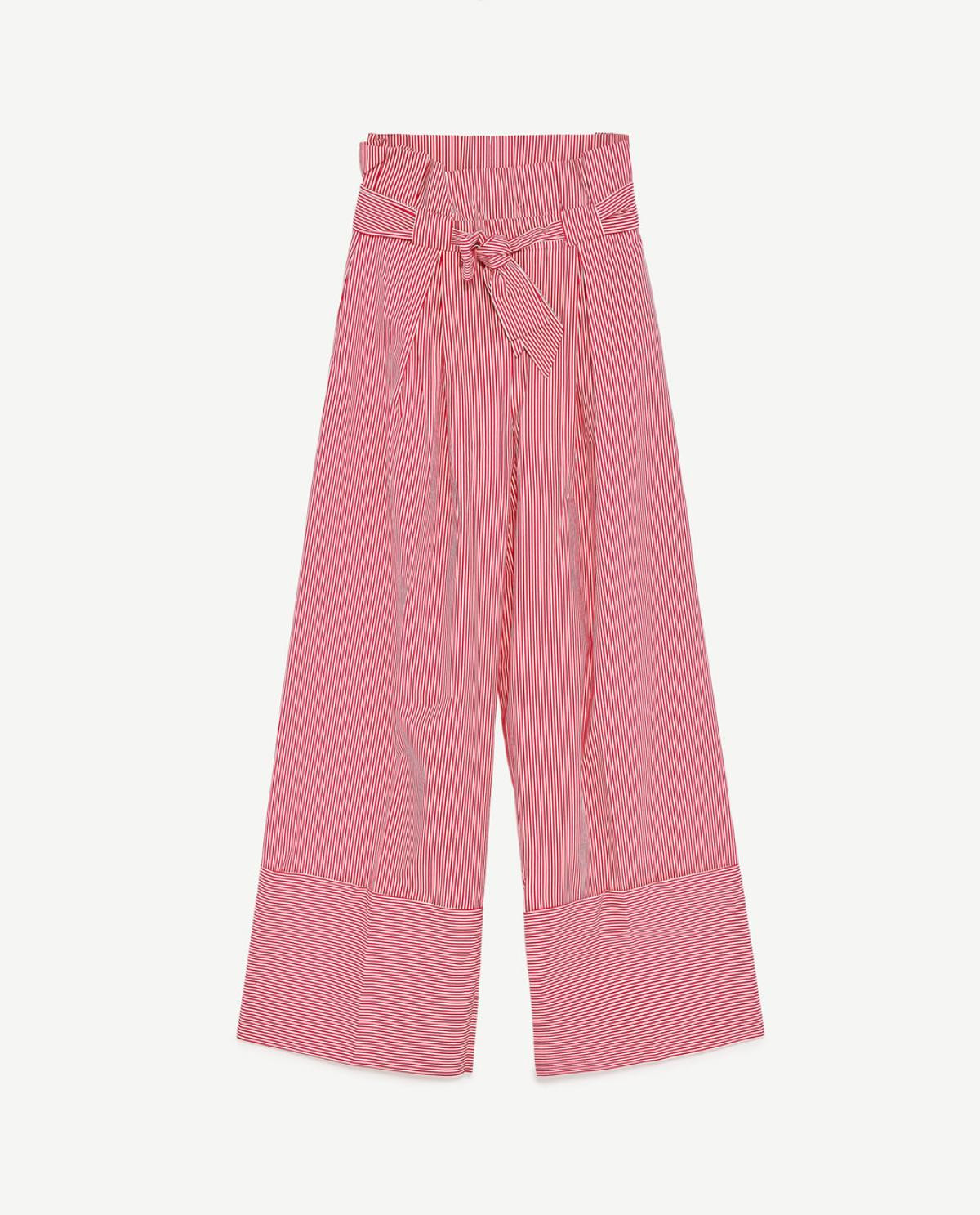 Trousers ống rộng - 'vị cứu tinh' hô biến chân dài cho các nàng nấm lùn Ảnh 9