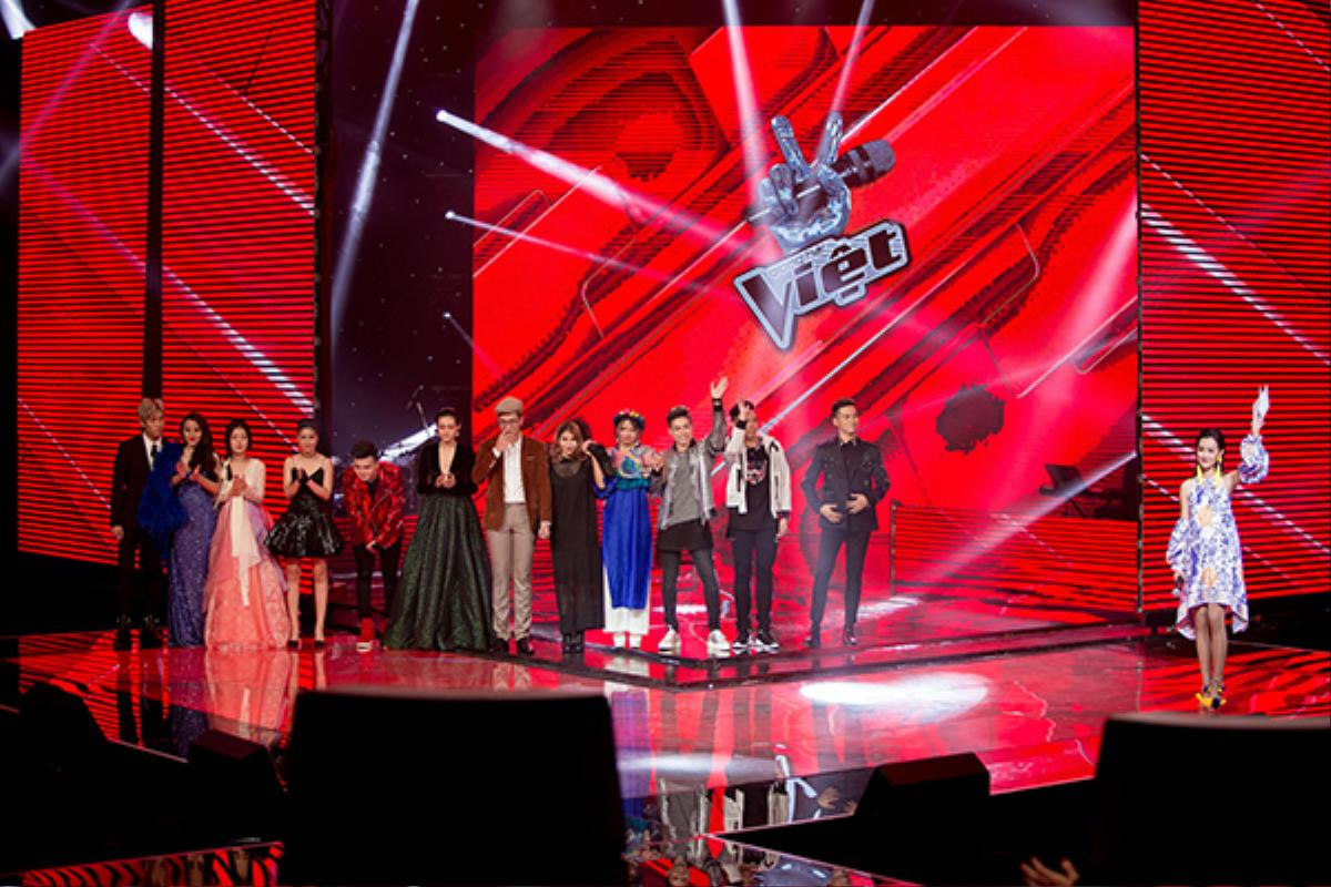 MC Quỳnh Chi suýt ngã quỵ vì liên tục ghi hình The Voice suốt 10 giờ đồng hồ Ảnh 2