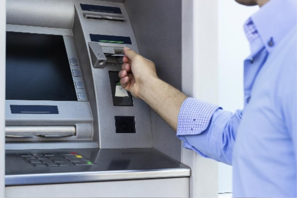 Mất 129 triệu đồng dù thẻ ATM đang được ngân hàng giữ Ảnh 1