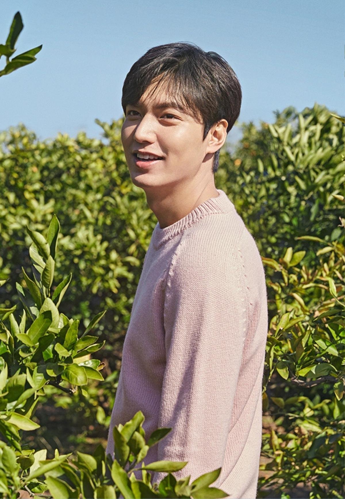 Lee Min Ho tung bộ ảnh vui vẻ trước ngày nhập ngũ Ảnh 12