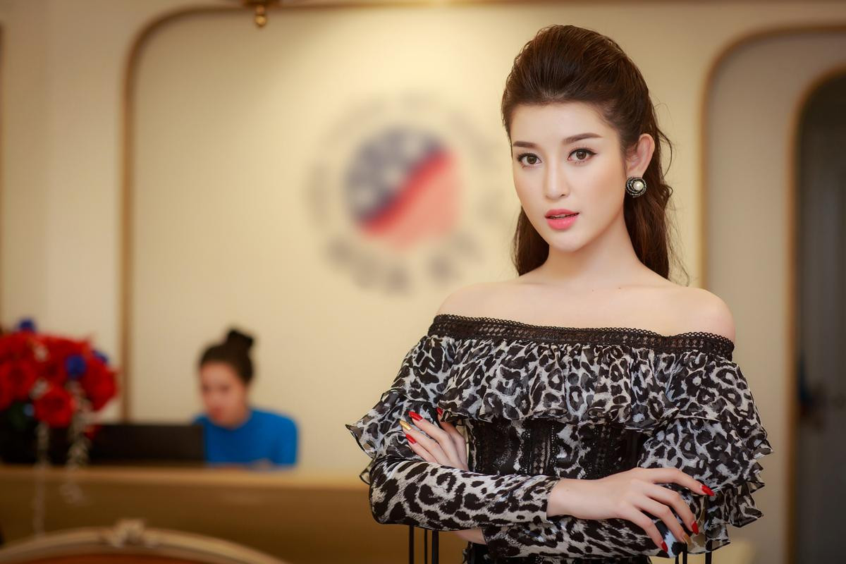 Á hậu Huyền My khoe vẻ đẹp 'không góc chết', tất bật chuẩn bị thi Miss Grand International 2017 Ảnh 5