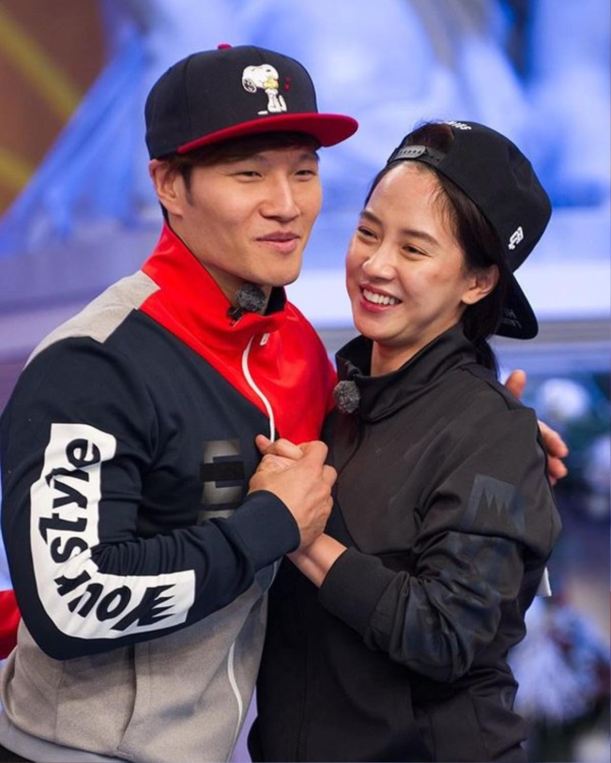 Kim Jong Kook lần đầu nổi đóa với Song Ji Hyo sau 7 năm 'yêu thương' ở Running Man Ảnh 1