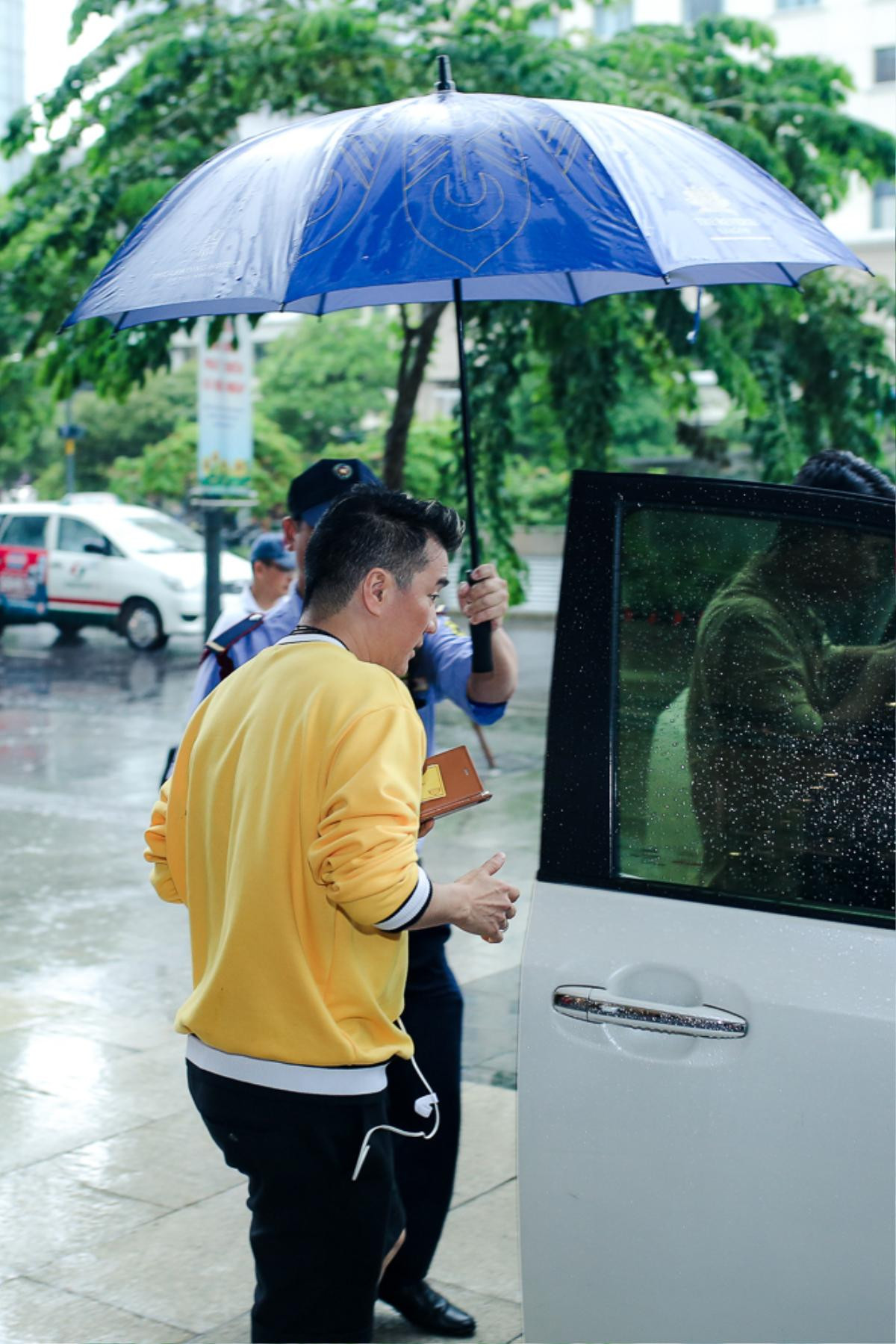 Đàm Vĩnh Hưng cùng Dương Triệu Vũ tất bật chuẩn bị cho buổi tiệc kỷ niệm tình tri kỷ Ảnh 14