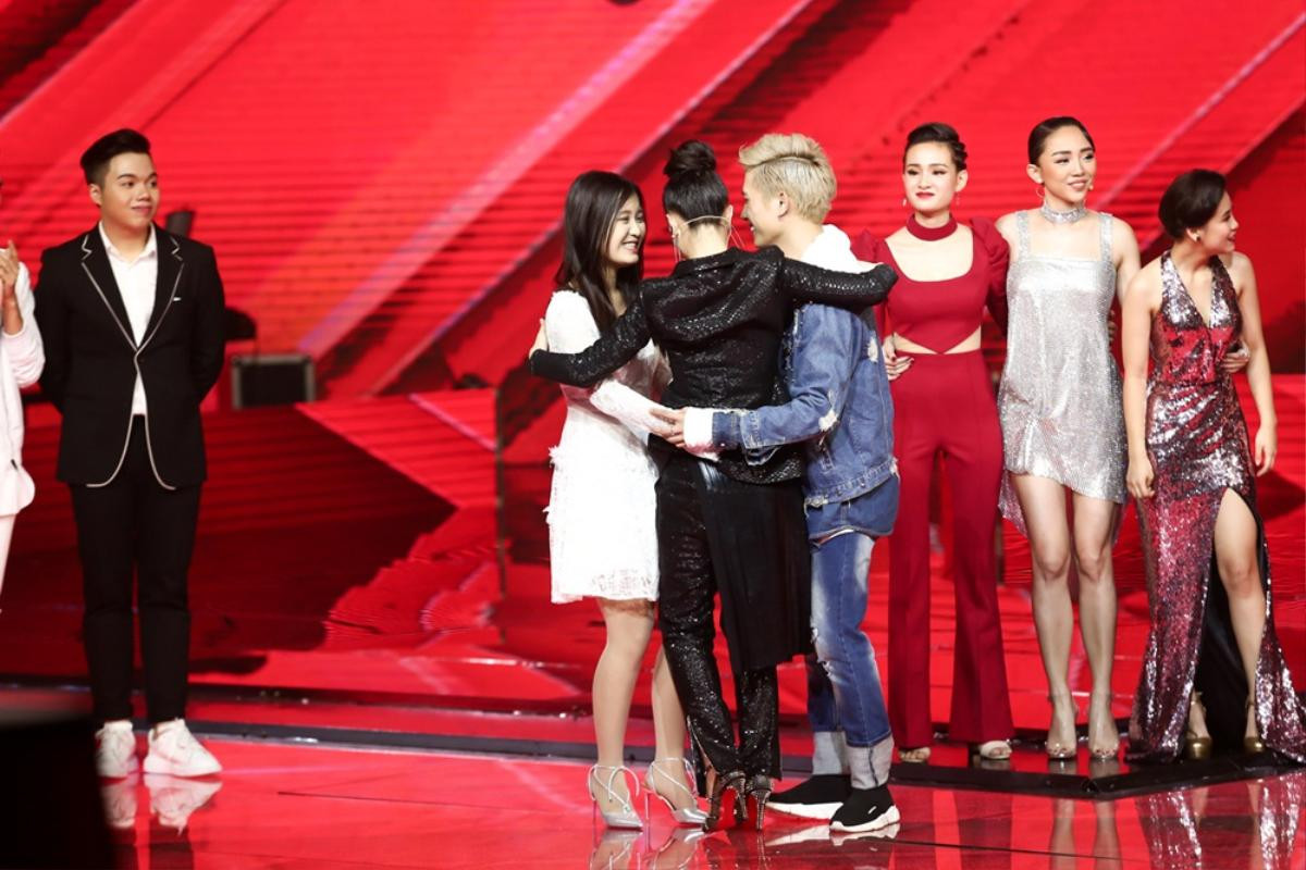 Lộ diện Top 4 - 'dàn thí sinh trong mơ' bước vào Chung kết The Voice - Giọng hát Việt 2017 Ảnh 21