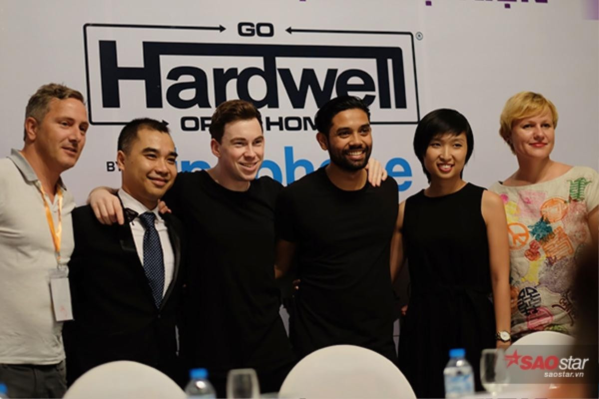 Hardwell chỉ trả lời 3 câu của truyền thông Việt, họp báo diễn ra 15 phút chớp nhoáng Ảnh 5