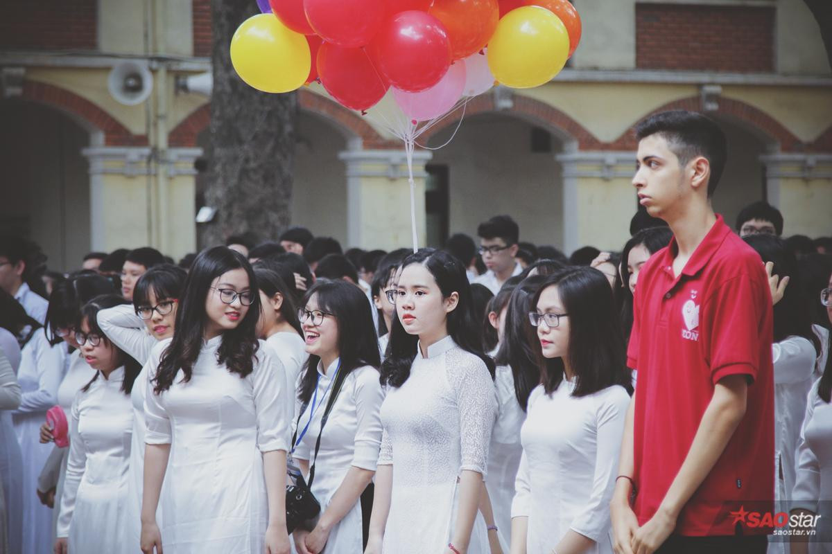 Hành trình mang tên 'Tiết học cuối cùng' đã ghé THPT Phan Đình Phùng sáng nay cùng bộ ba anh chàng The Voice! Ảnh 11