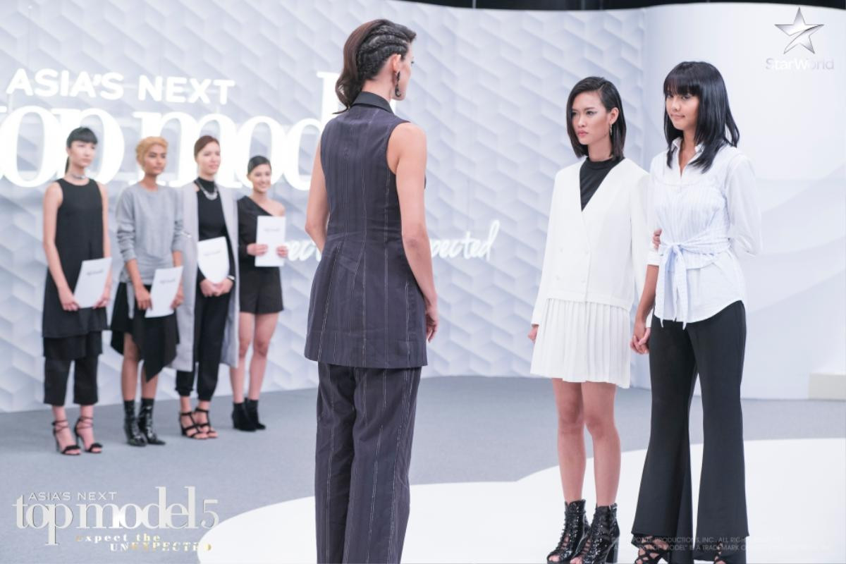 AsNTM #8: Bị yêu cầu bớt diễn, Minh Tú vẫn 'chễm chệ' bước vào Top 5 Ảnh 14